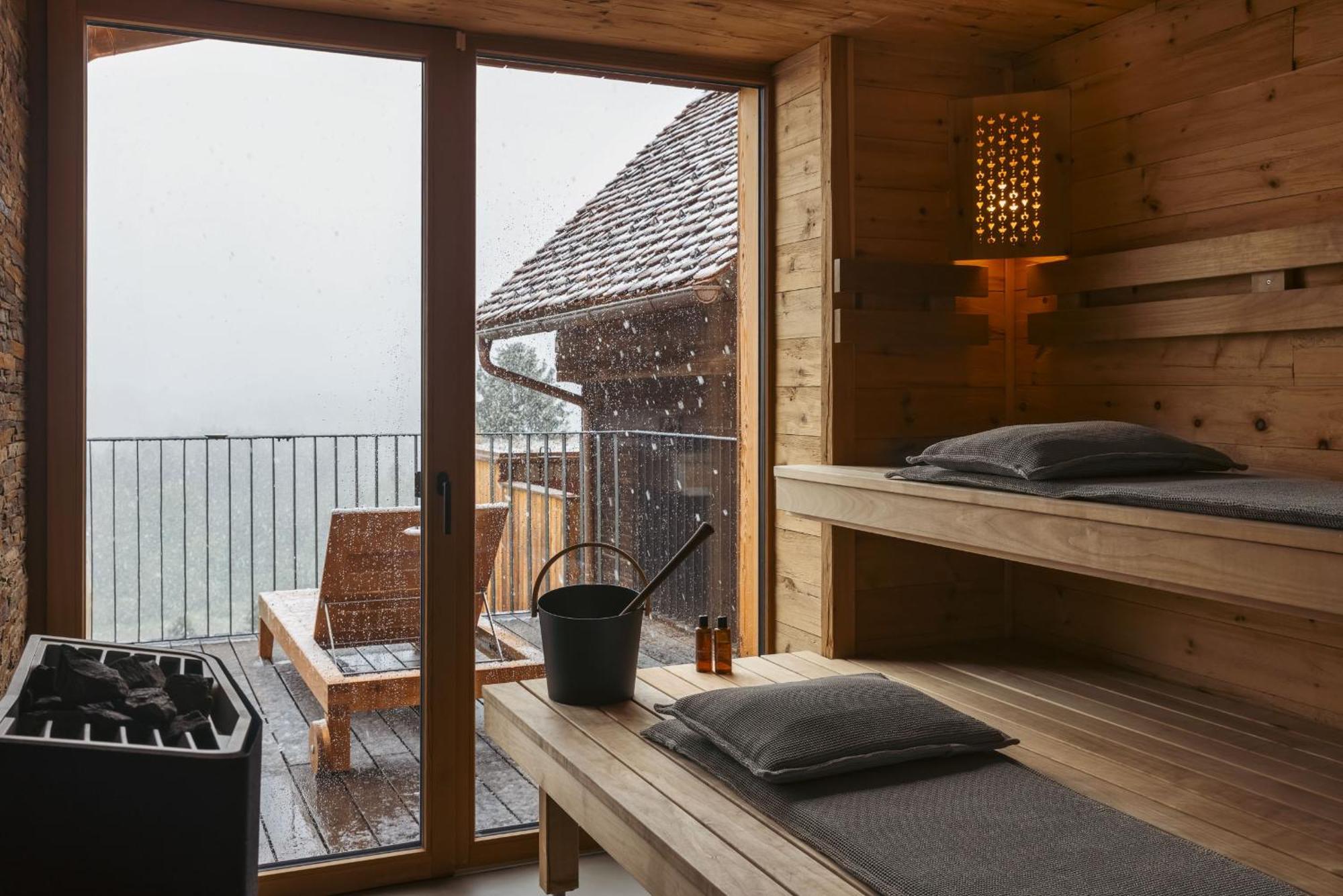 Am Wildbachberg - Luxus Ferienhaeuser Mit Infinitypool, Privatsauna Und Weinkeller Deutschlandsberg Bagian luar foto