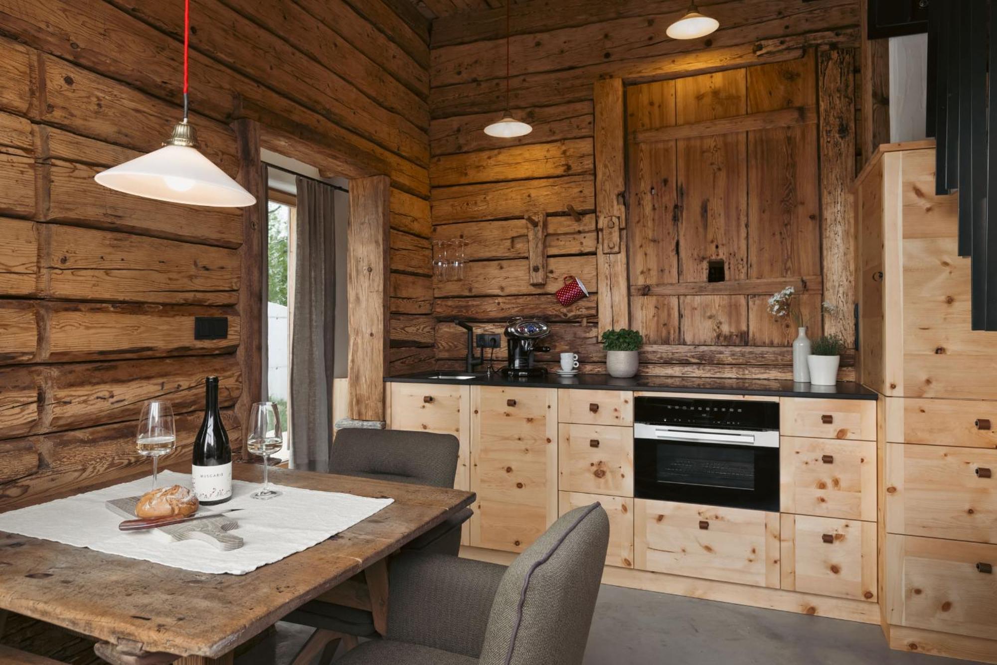 Am Wildbachberg - Luxus Ferienhaeuser Mit Infinitypool, Privatsauna Und Weinkeller Deutschlandsberg Bagian luar foto