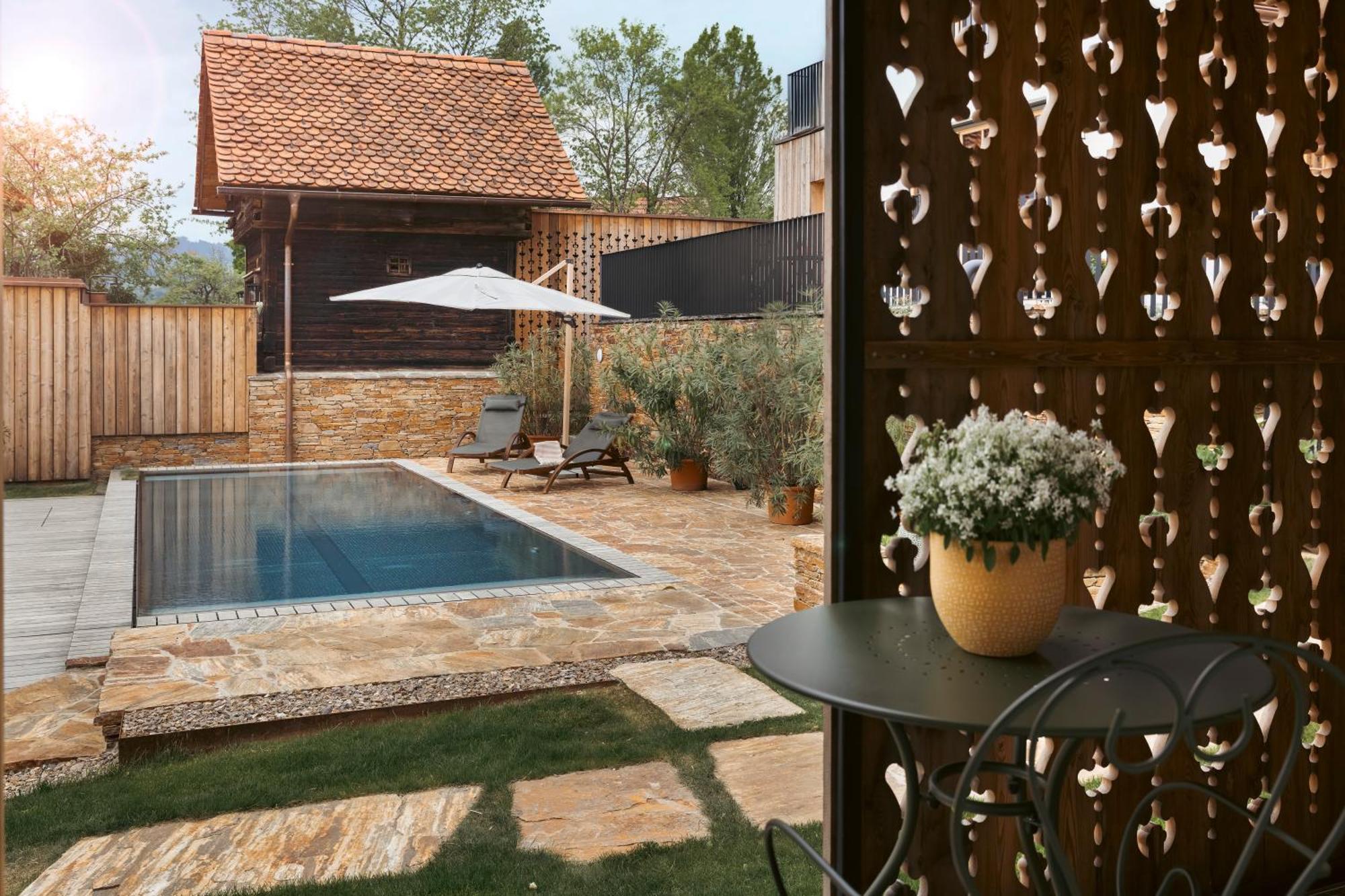 Am Wildbachberg - Luxus Ferienhaeuser Mit Infinitypool, Privatsauna Und Weinkeller Deutschlandsberg Bagian luar foto